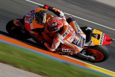 Marquez Tercepat di...