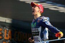 Lorenzo Menangis Bisa...