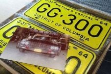 Plat Nomor John F. Kennedy...