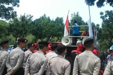Lagi, Buruh Geruduk...
