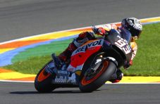 Terpeleset, Marquez...