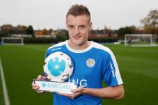 Raih Player of The Month,...