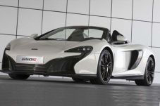 McLaren Hadirkan Mobil...