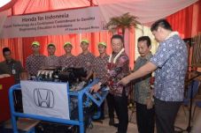 Siapkan Teknisi Handal...