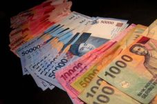 Euro Pulih, Rupiah Berakhir...
