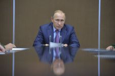 Putin: AS Gunakan Iran...