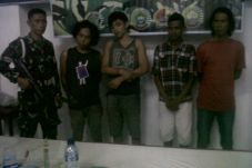 Asyik Pesta Sabu, 4...
