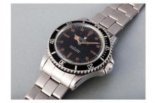 Jam Tangan James Bond...