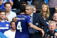 Fabregas Bantah Buat...