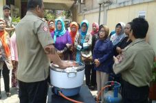 Bersiap Hadapi Banjir,...
