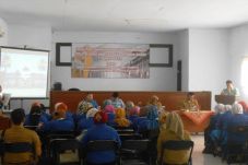 60 Wanita Subang Digembleng...