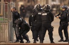 Teroris vs Polisi di...