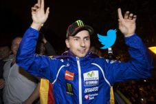 Ini Cara Pintar Lorenzo...