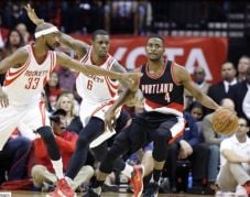 Pecat Pelatih, Rockets...