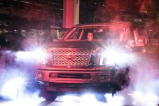 Nissan Titan XD Resmi...