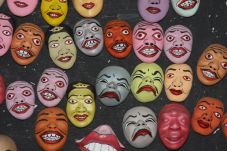Ada Pameran Topeng di...