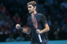 Federer Tantang Djokovic...