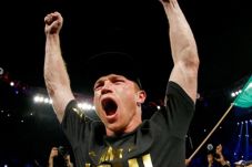 Canelo Ngebet Tantang...