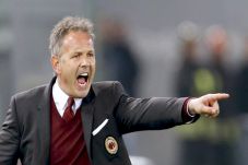 Mihajlovic Murka dengan...