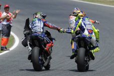 Lorenzo Janji Tak Bikin...