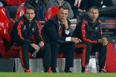 Van Gaal Ingin Menang,...