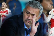 Sadis, Mourinho Berdoa...