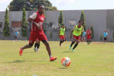 PSM Makassar Geser Patrice...