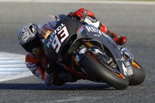 Usai Terjatuh, Marquez...