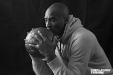Lewat Puisi, Kobe Bryant...