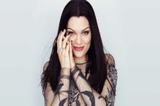 Jessie J Senang Terlahir...