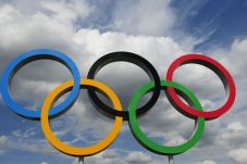Tolak Olimpiade 2024,...