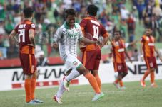 Surabaya United Tak...