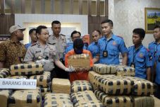 Gagal Dapat Rp100 Juta,...