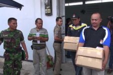 KPUD Indramayu Distribusikan...