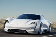 Mobil Listrik Porsche...