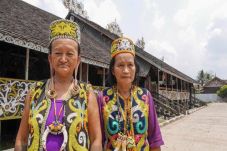 Desa Dayak Pampang Samarinda,...
