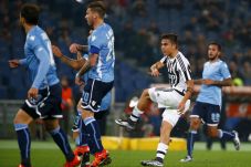 Gol Indah Dybala Lengkapi...