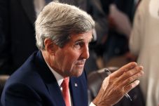 Kerry Wanti-wanti Israel...