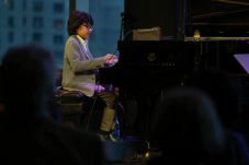 Pianis Jazz Indonesia,...