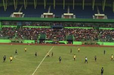 Ditekuk Metro FC, Arema...