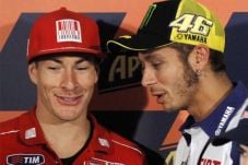 Hayden Sebut Rossi Pembalap...
