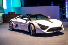 DC Avanti Hadirkan Mobil...