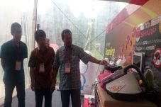 Sharp Optimistis Penjualan...