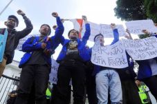 DPR Patut Bentuk Pansus...