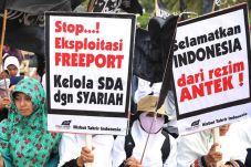 Desakan Jokowi Putus...