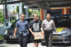 Modus Gandakan Uang,...
