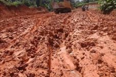 Prihatin Kondisi Infrastruktur,...