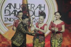Penyanyi Dangdut Wanita...