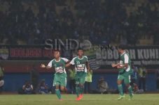 PS TNI vs Mitra Kukar:...