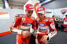 Target Ducati Menang...